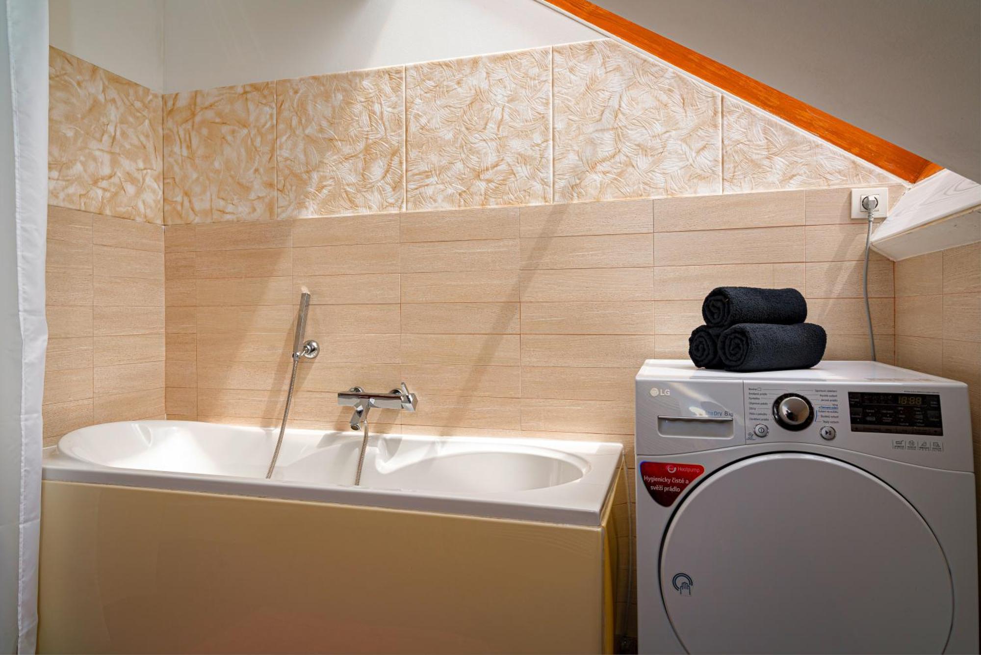 Golden River Apartment Praga Zewnętrze zdjęcie